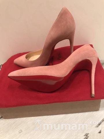 Туфли Christian Louboutin pigalle follies 36