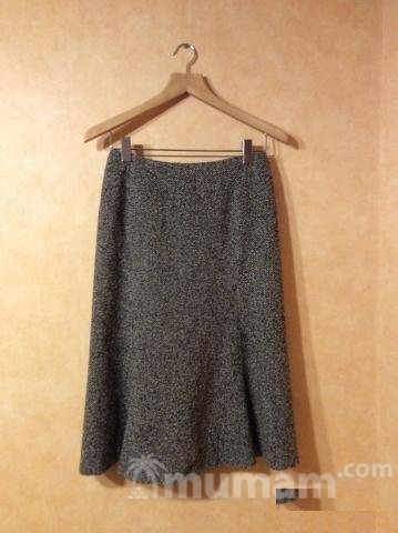 Продам женский шерстяной костюм Max Mara