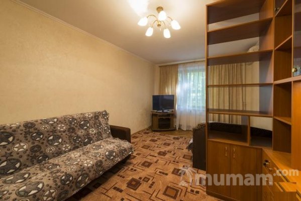 Сдам квартиру  посуточно     
1-к квартира  30 м²  на 1 этаже  9-этажного кирпичного дома