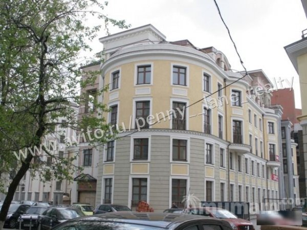 Продам квартиру
5-к квартира 230 м² на 5 этаже 7-этажного монолитного дома