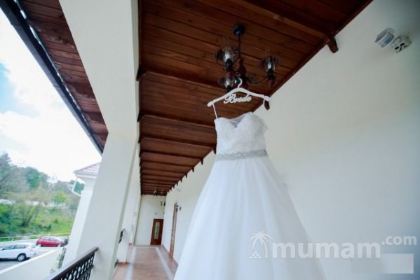Свадебное платье Allure Bridals 907